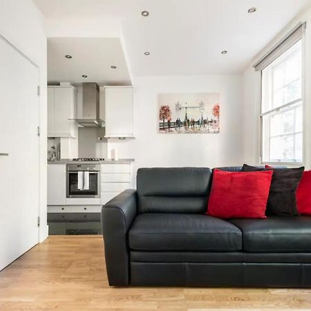 Lovely One Bedroom In The Heart Of Londra Esterno foto