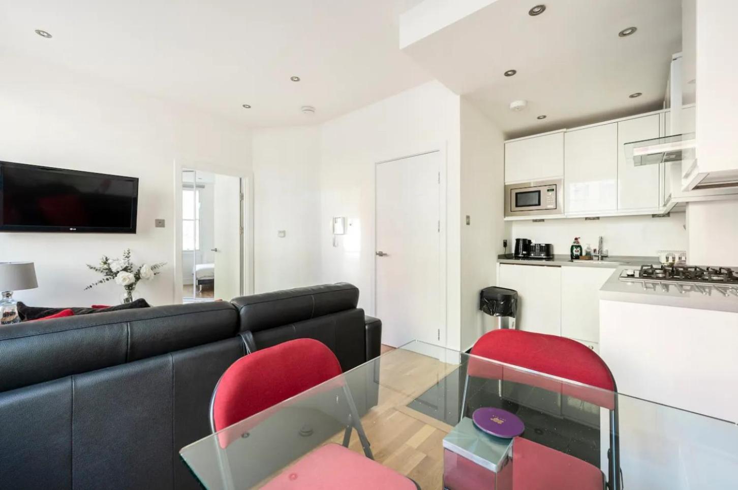 Lovely One Bedroom In The Heart Of Londra Esterno foto